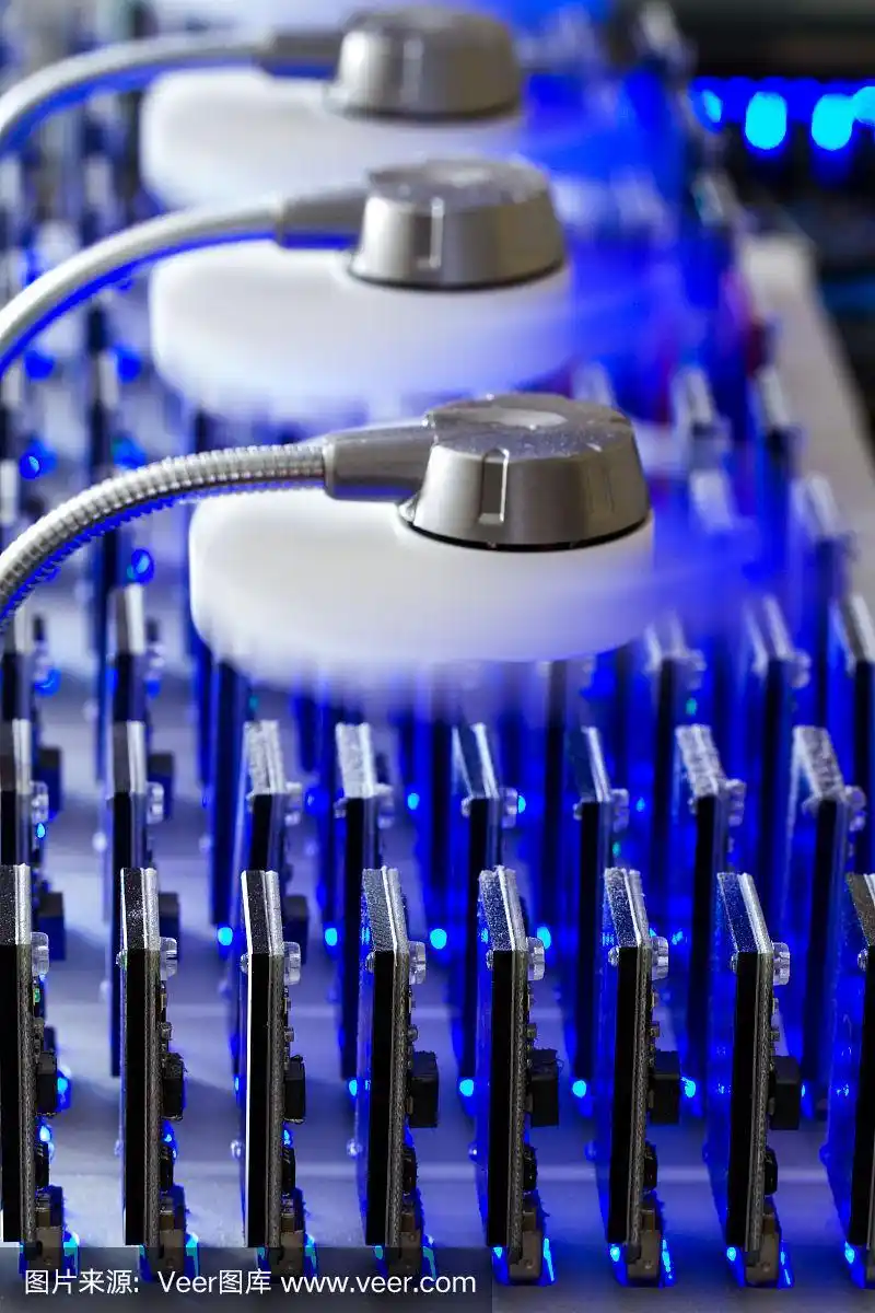 Modern mining farm optimized for energy efficiency and hosting services